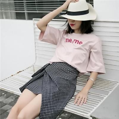 T恤搭配短裙